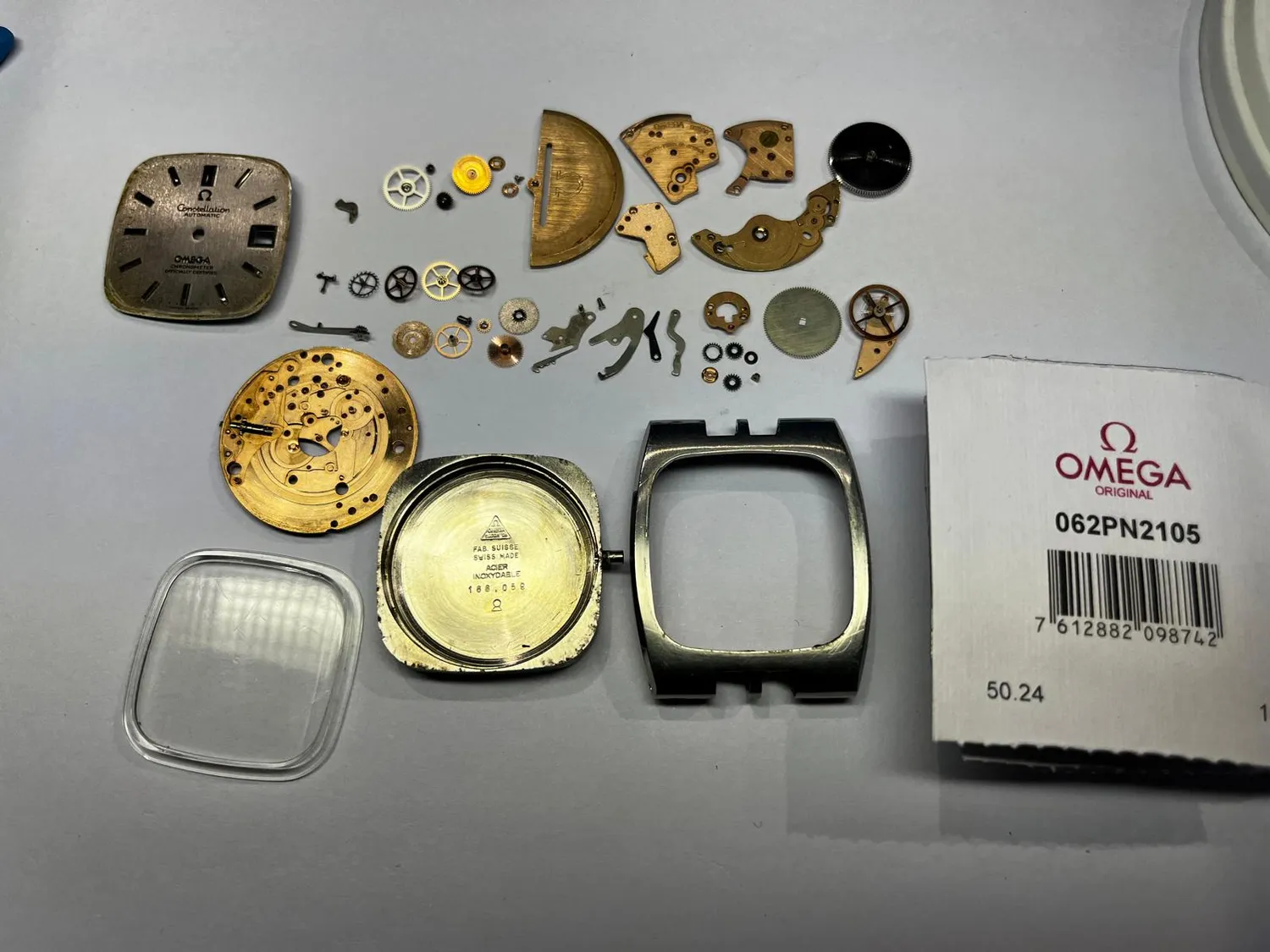 Omega Seamaster, Werk und Gehäuse in Revision – Atelier Hellmüller, Eglisau